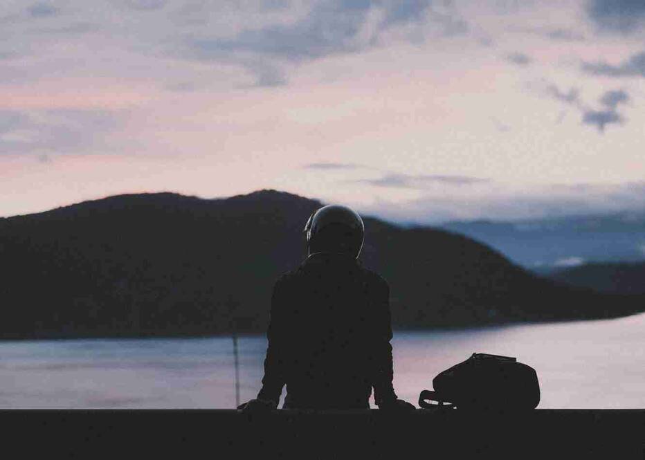 如何快速下载《经过[](@replace=10001)[](@replace=10001)》歌词？新手必看技巧