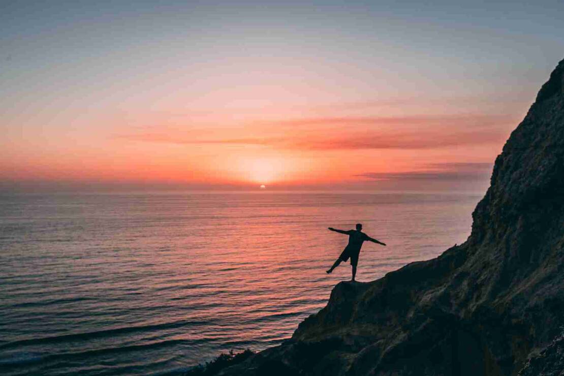 如何快速下载爱你一万年歌词？全网版本实测避坑指南